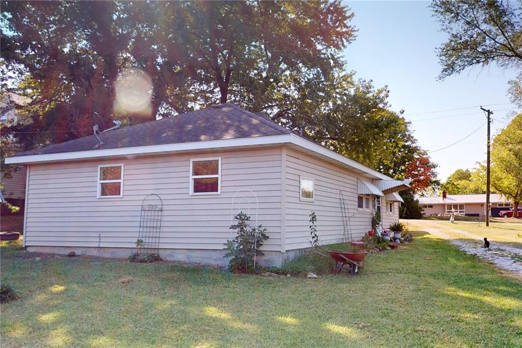 Listing Photo MLS #HMS2514316