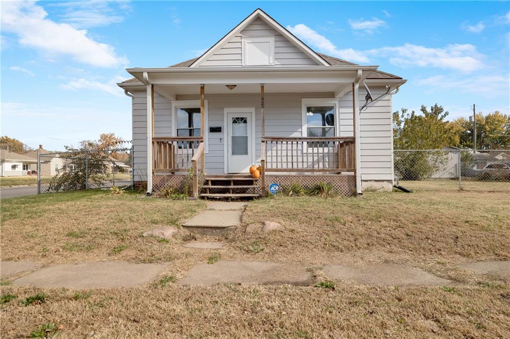 Listing Photo MLS #HMS2516676