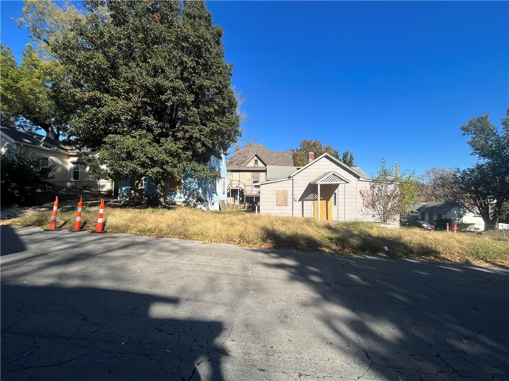 Listing Photo MLS #HMS2517089