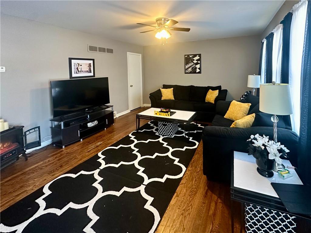 Listing Photo MLS #HMS2523512