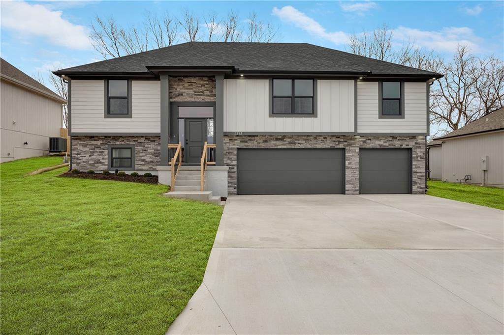 Listing Photo MLS #HMS2525495