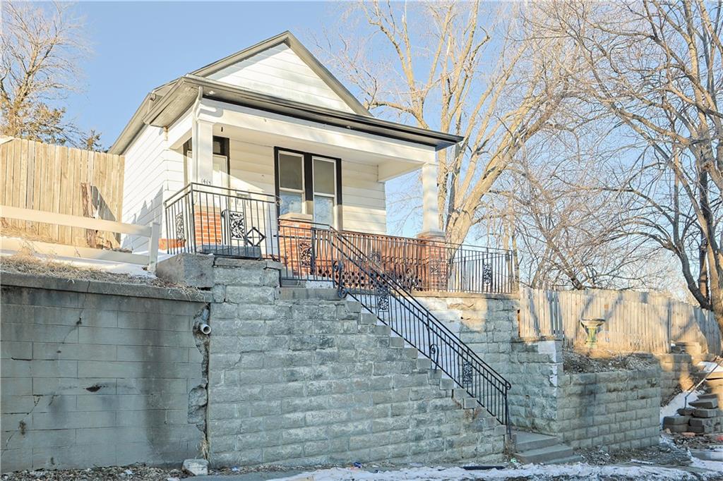 Listing Photo MLS #HMS2526447