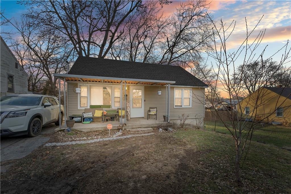 Listing Photo MLS #HMS2527976