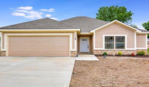 Listing Photo MLS #HMS2530354