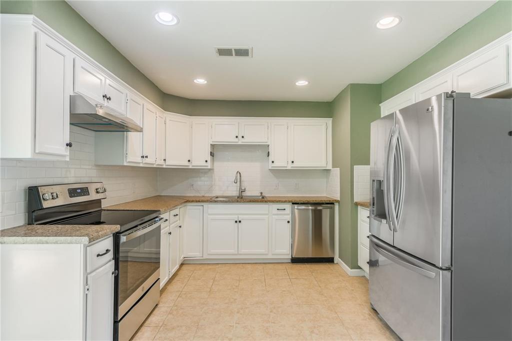 Listing Photo MLS #HMS2531720