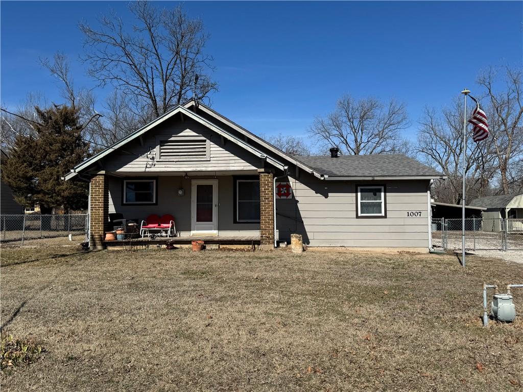 Listing Photo MLS #HMS2531809