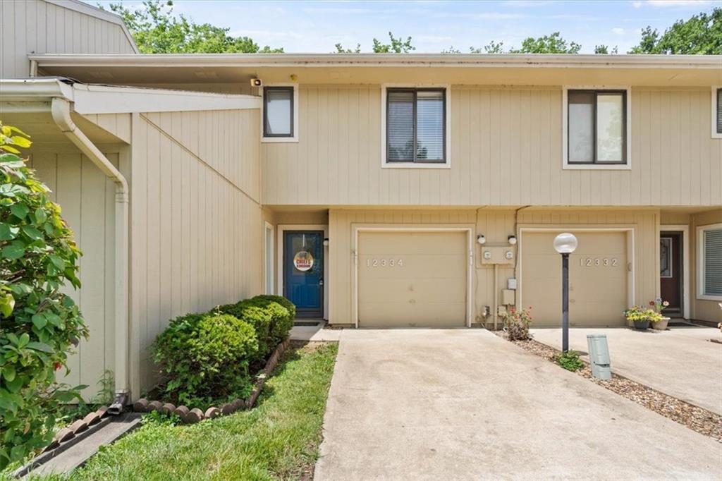 Listing Photo MLS #HMS2532076