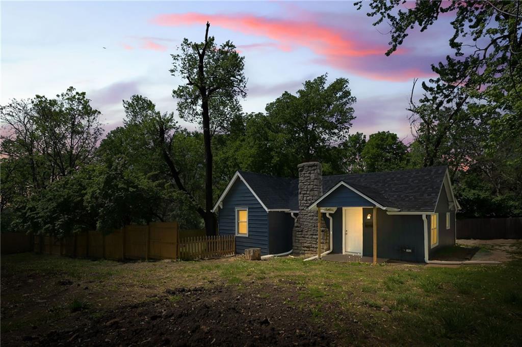 Listing Photo MLS #HMS2532182
