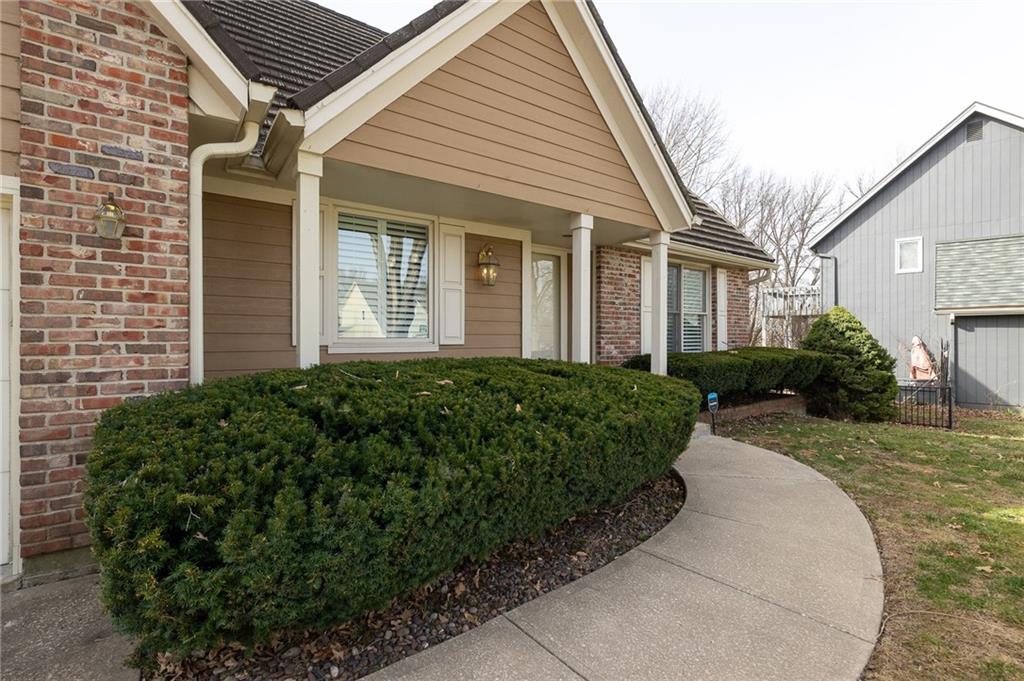 Listing Photo MLS #HMS2532898