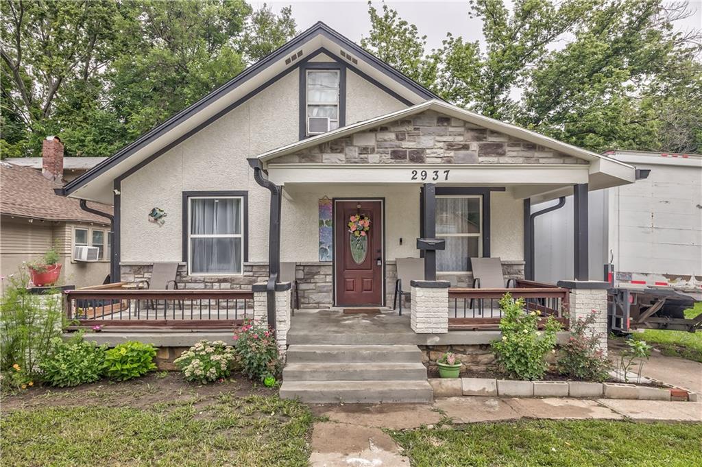 Listing Photo MLS #HMS2534937