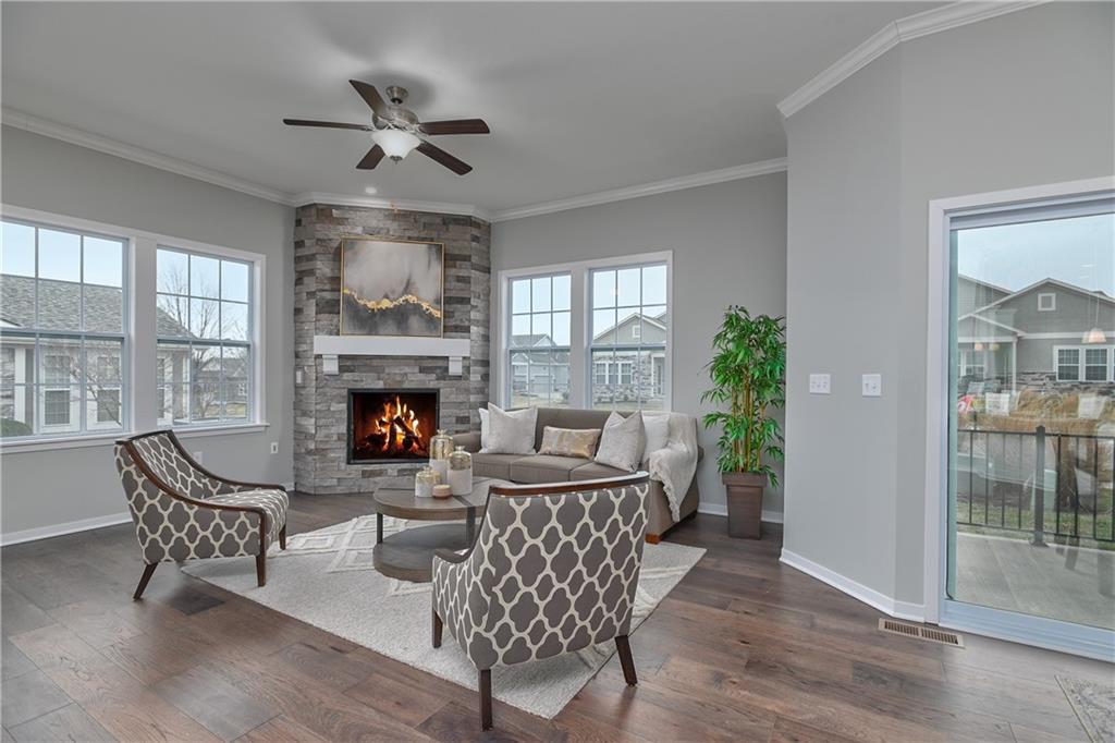 Listing Photo MLS #HMS2536827