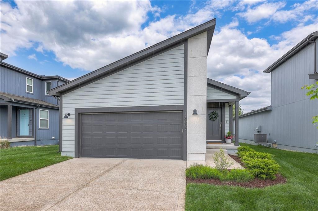 Listing Photo MLS #HMS2536848