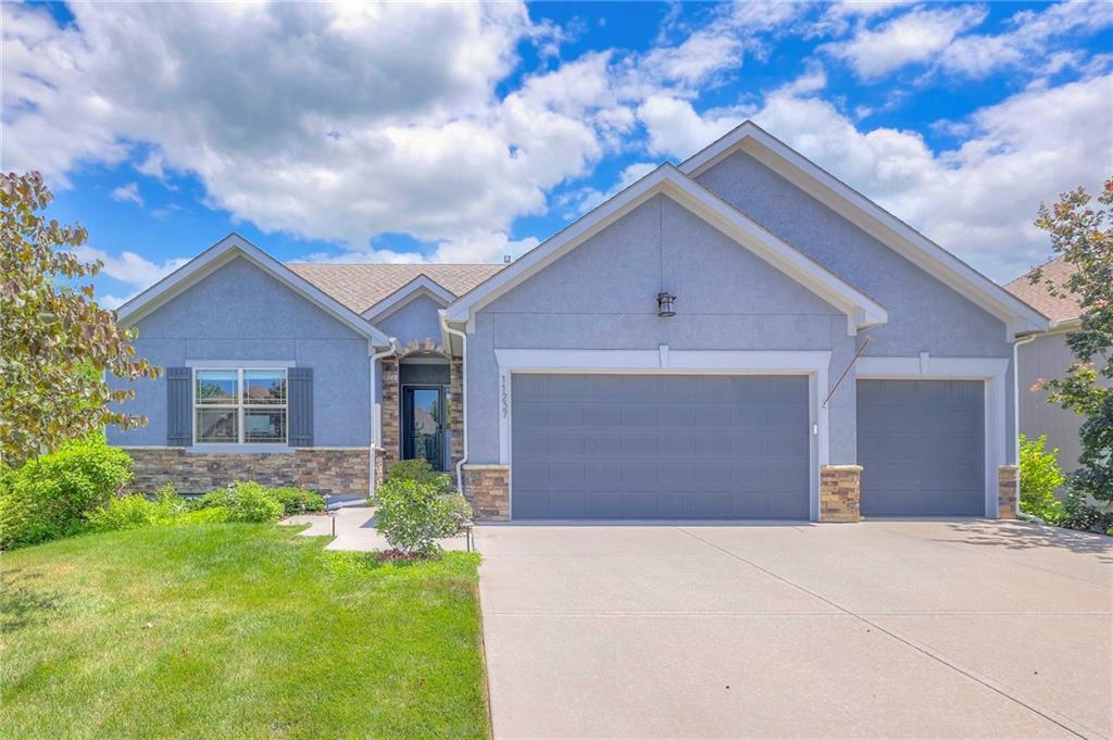 Listing Photo MLS #HMS2537303