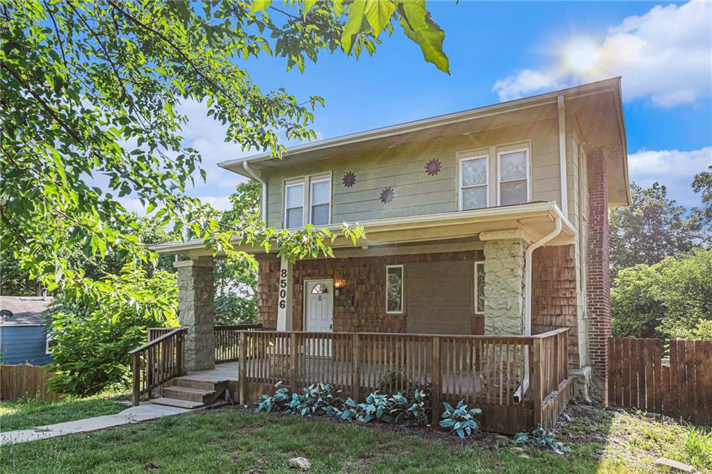 Listing Photo MLS #HMS2537536