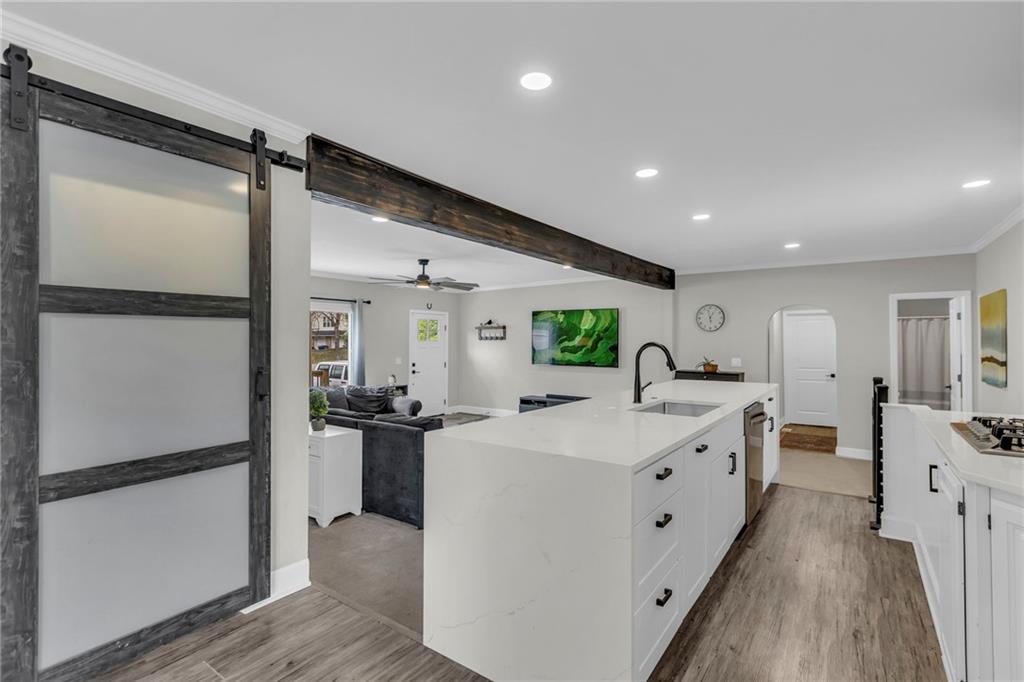 Listing Photo MLS #HMS2537965