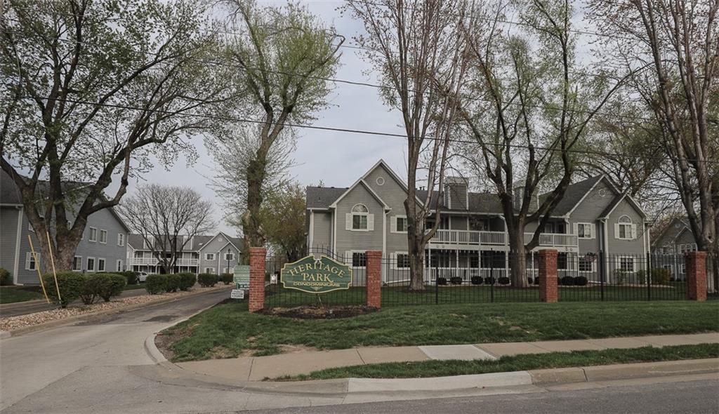 Listing Photo MLS #HMS2540042