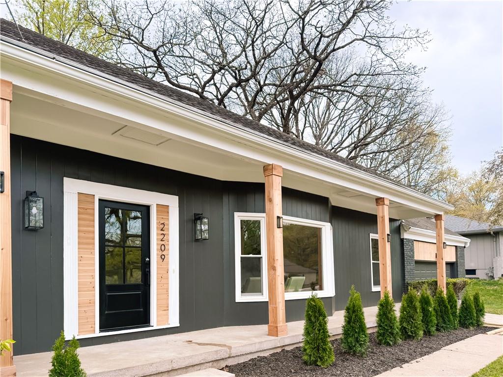 Listing Photo MLS #HMS2541253