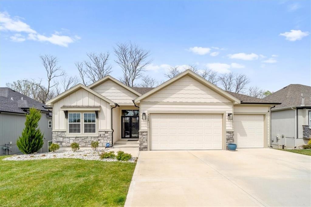Listing Photo MLS #HMS2541540