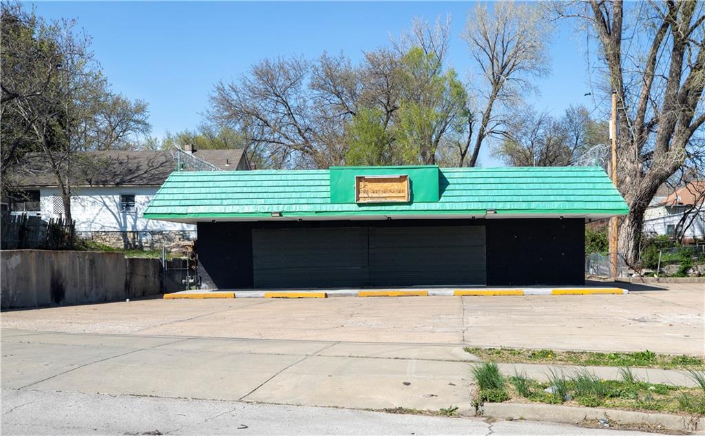 Listing Photo MLS #HMS2541545