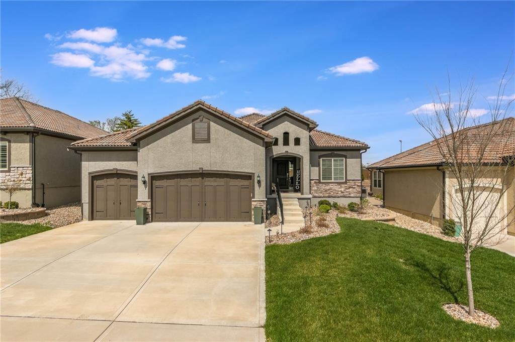 Listing Photo MLS #HMS2541585