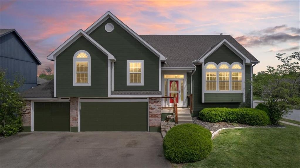 Listing Photo MLS #HMS2541594