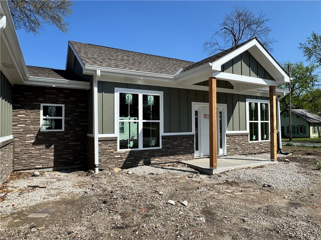 Listing Photo MLS #HMS2541842