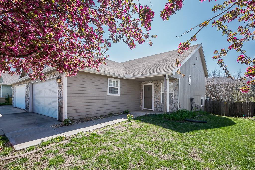 Listing Photo MLS #HMS2541874
