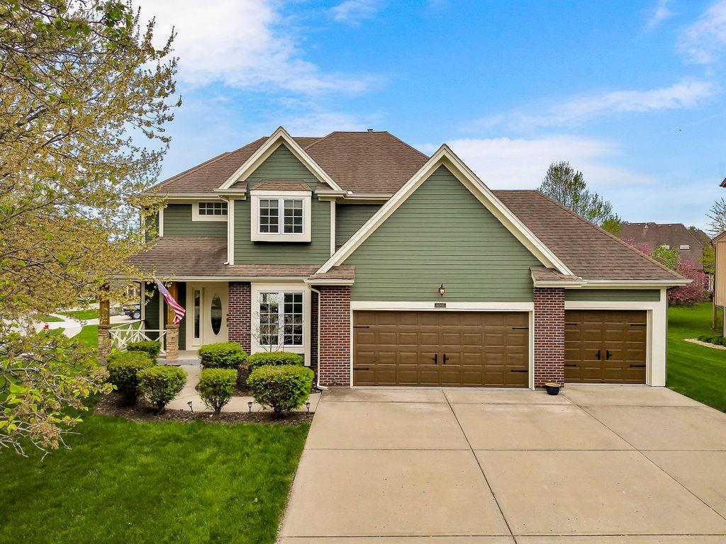 Listing Photo MLS #HMS2541932