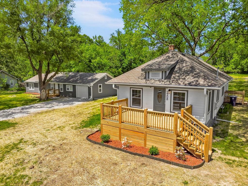 Listing Photo MLS #HMS2542226
