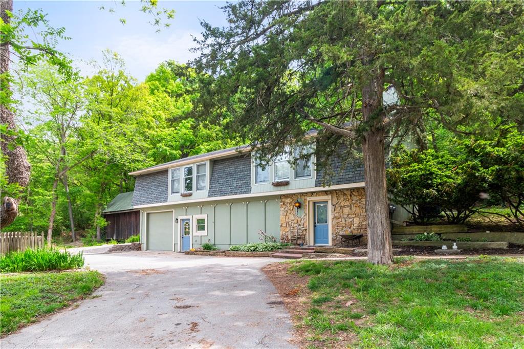 Listing Photo MLS #HMS2542284