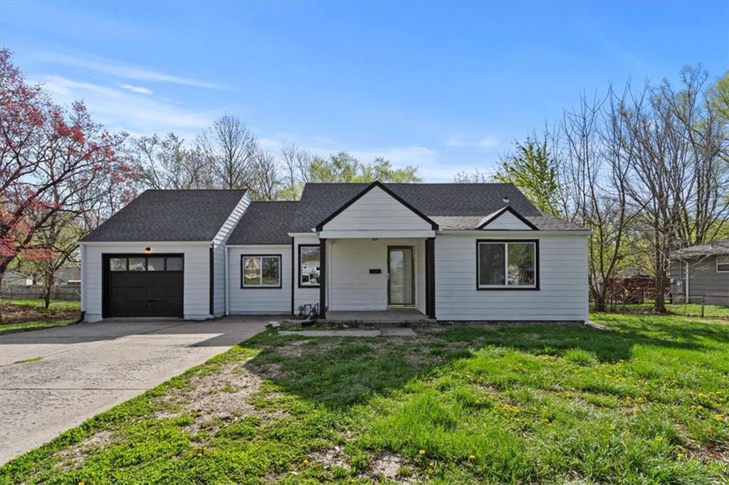 Listing Photo MLS #HMS2542903