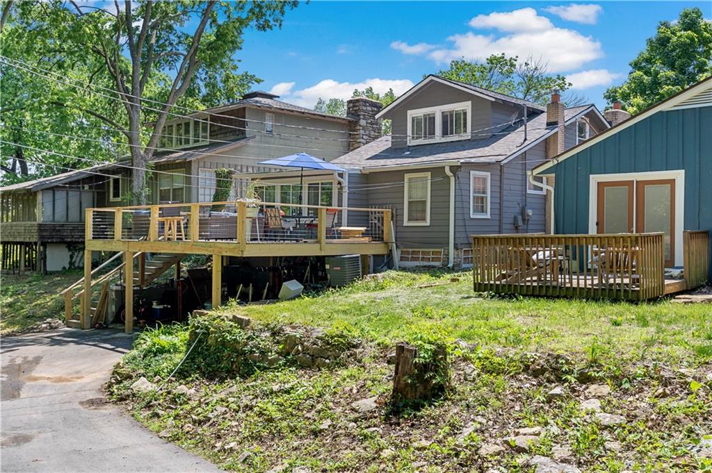Listing Photo MLS #HMS2543156