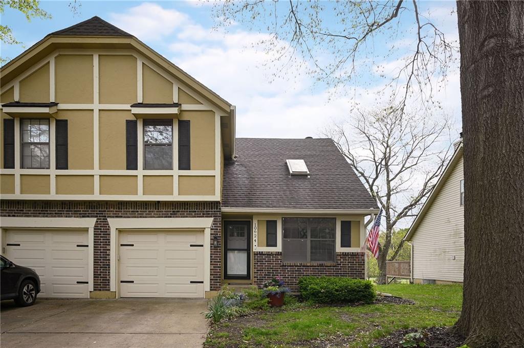 Listing Photo MLS #HMS2543856