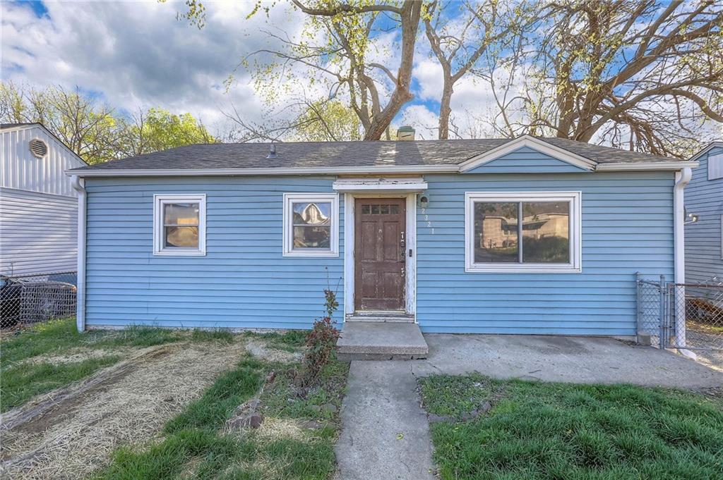 Listing Photo MLS #HMS2543896