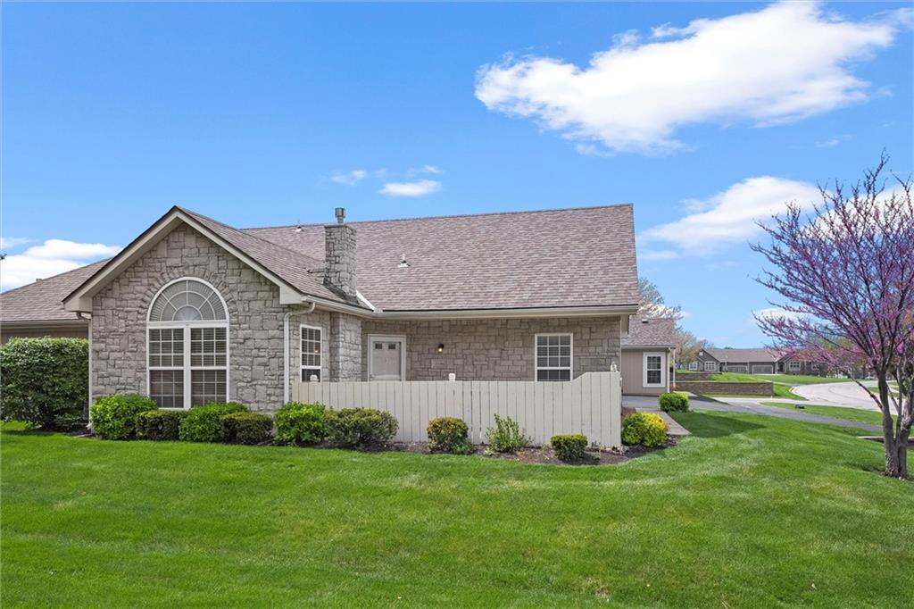 Listing Photo MLS #HMS2543922