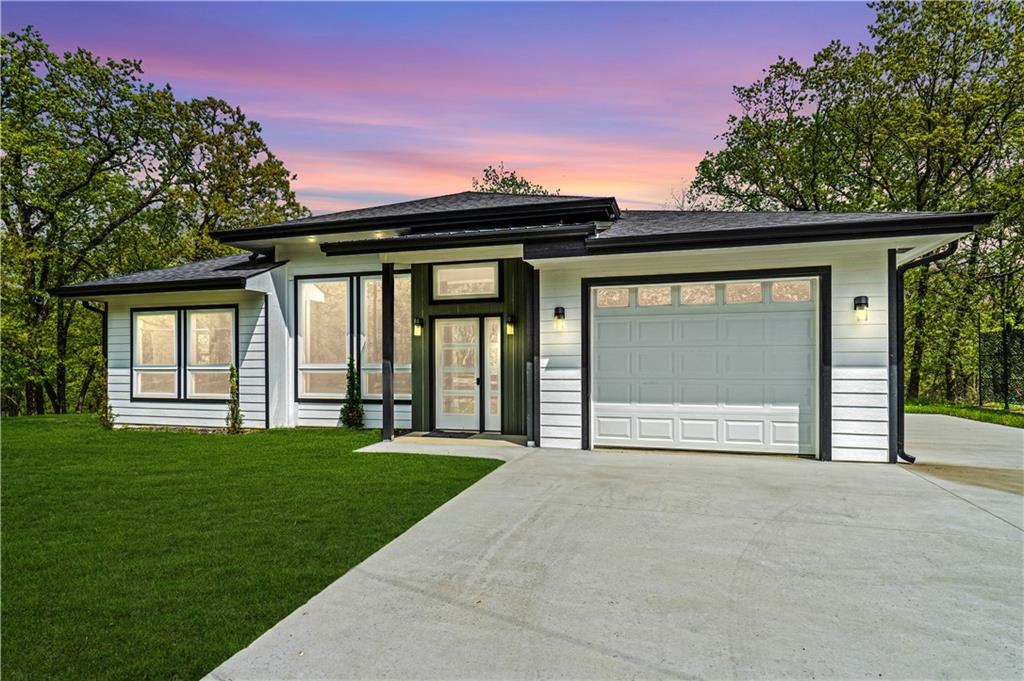 Listing Photo MLS #HMS2543995