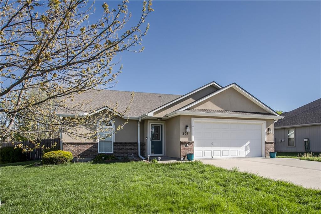 Listing Photo MLS #HMS2544006