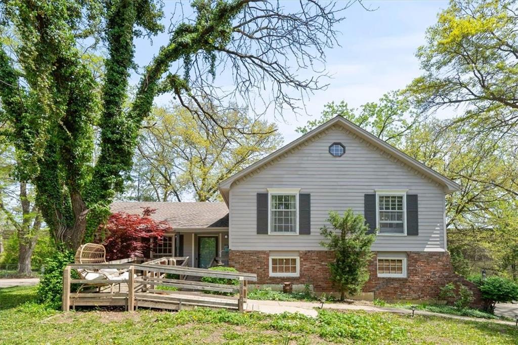 Listing Photo MLS #HMS2544058