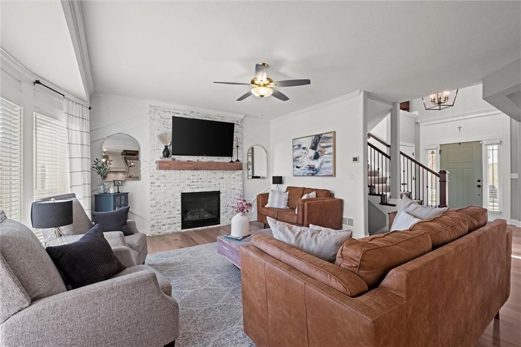 Listing Photo MLS #HMS2544325