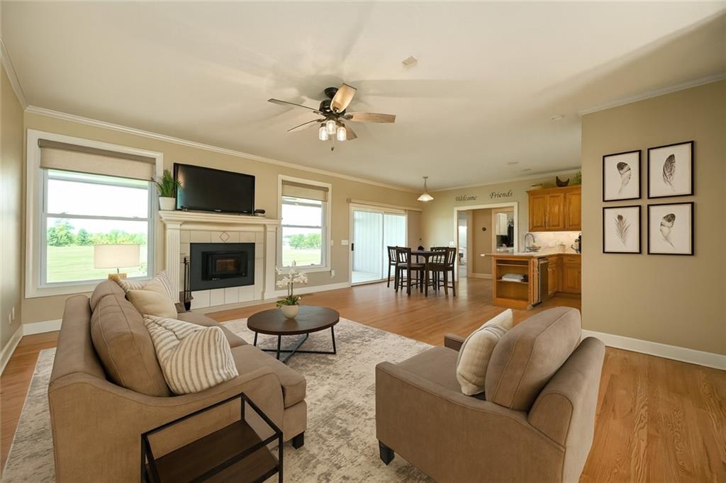 Listing Photo MLS #HMS2544540