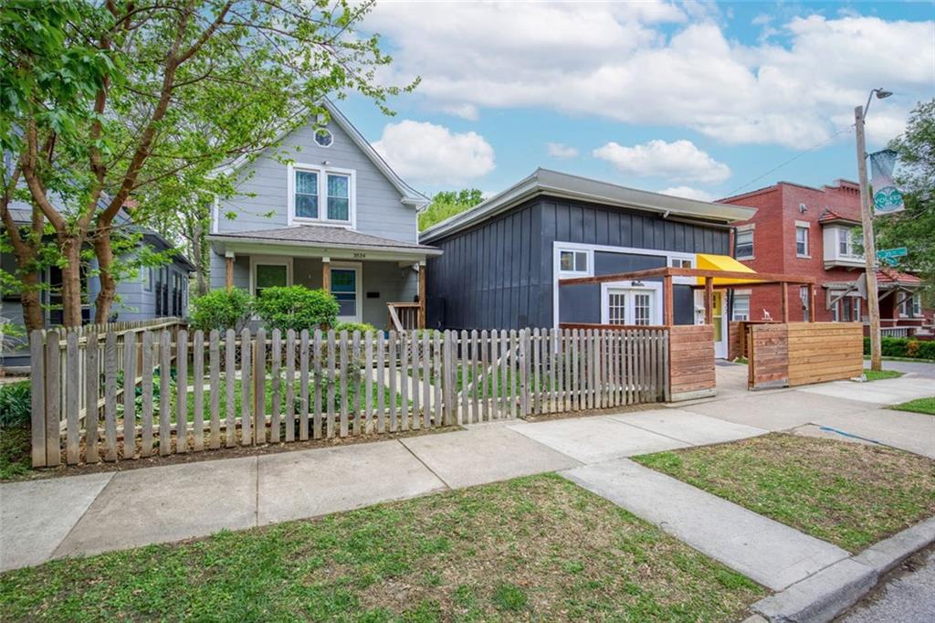 Listing Photo MLS #HMS2544787