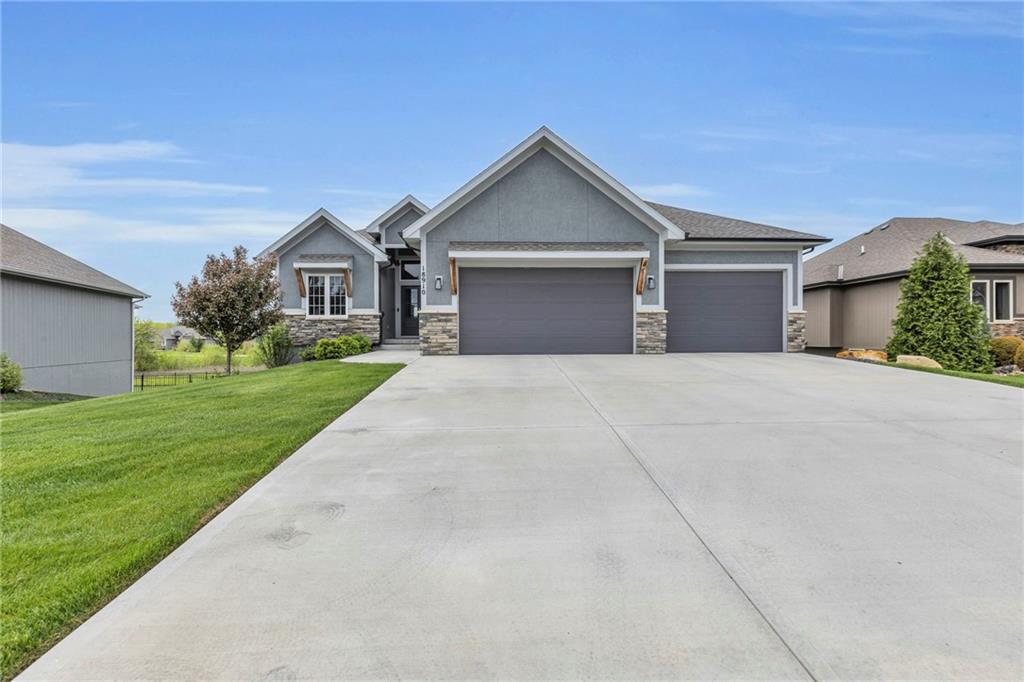 Listing Photo MLS #HMS2544850