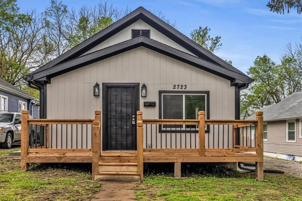 Listing Photo MLS #HMS2544907