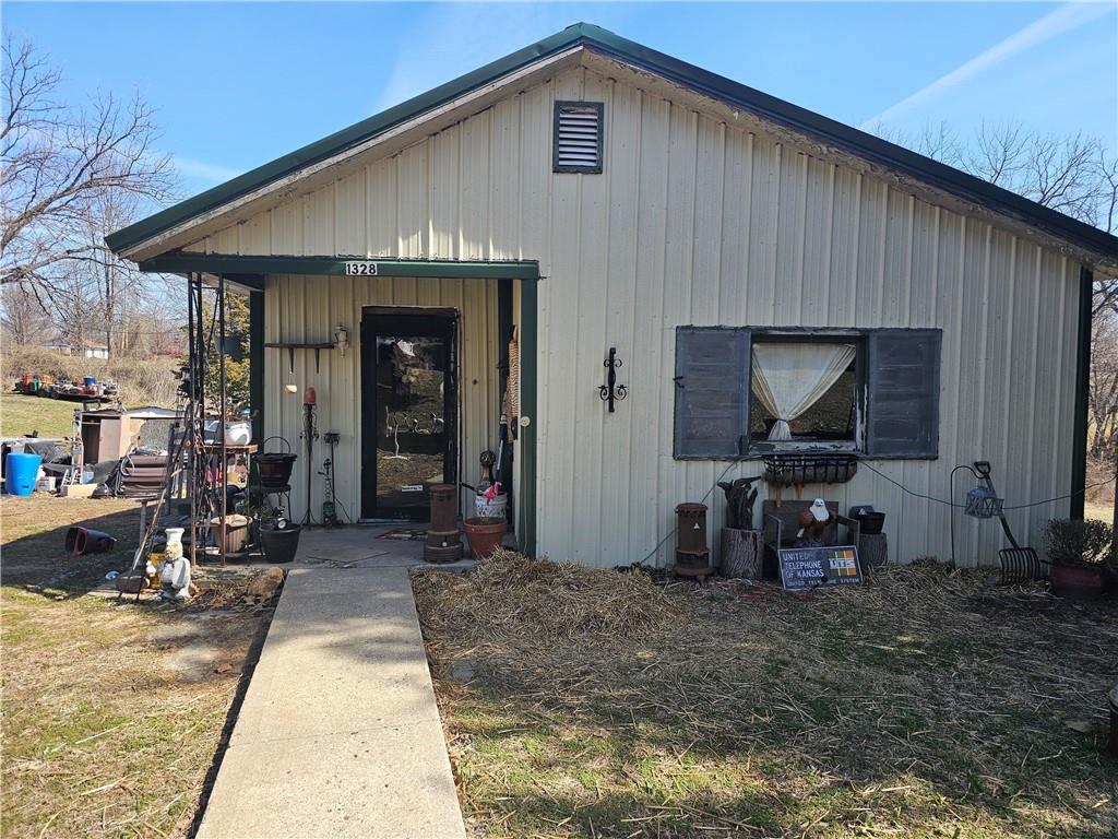 Listing Photo MLS #HMS2544917