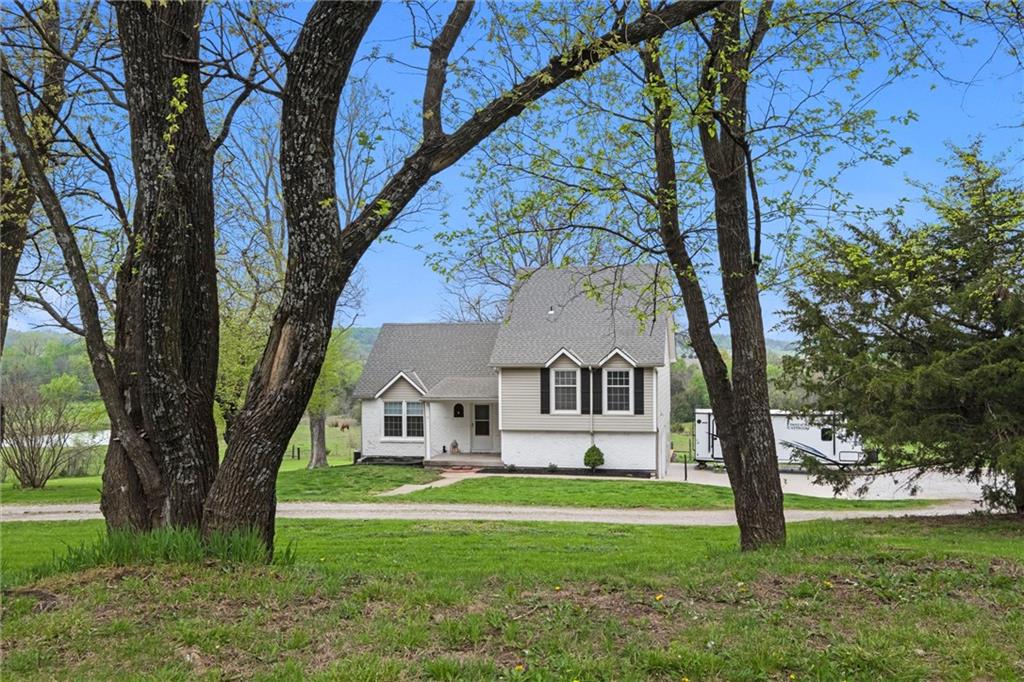 Listing Photo MLS #HMS2544978