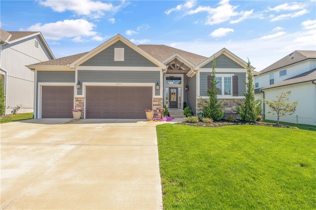 Listing Photo MLS #HMS2545076