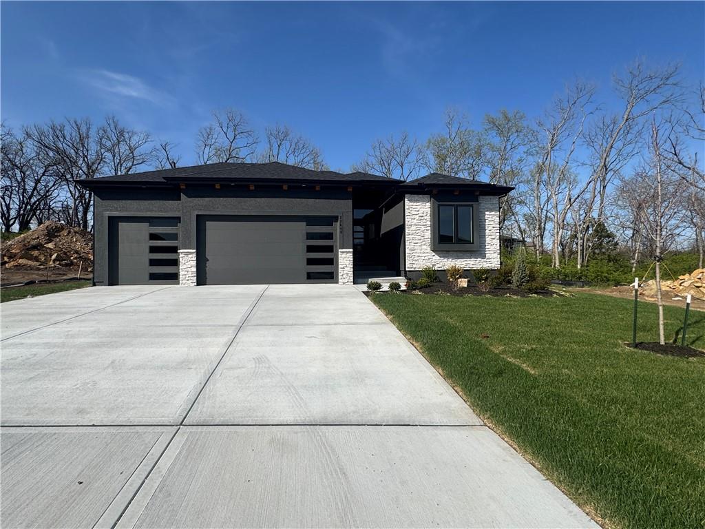 Listing Photo MLS #HMS2545103