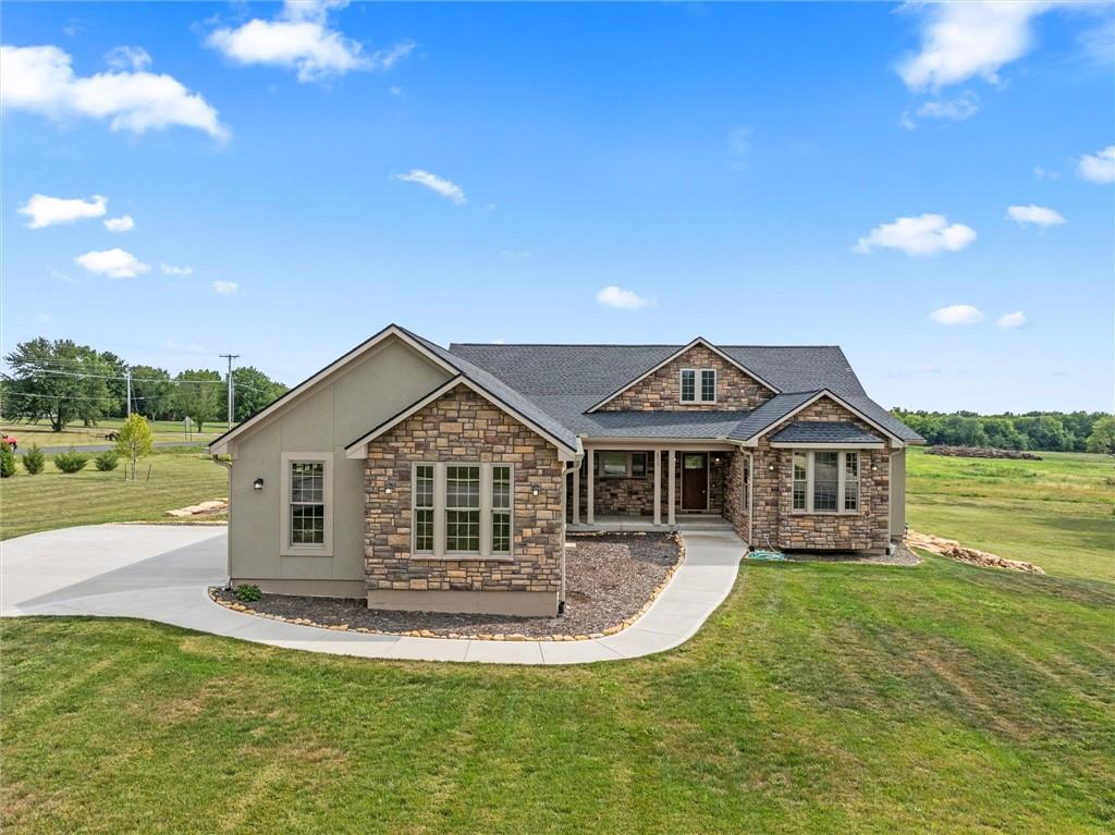 Listing Photo MLS #HMS2545123