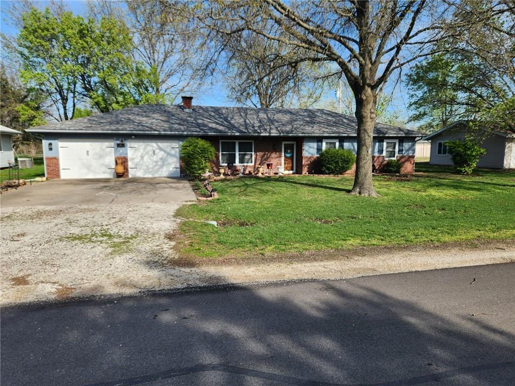 Listing Photo MLS #HMS2545156