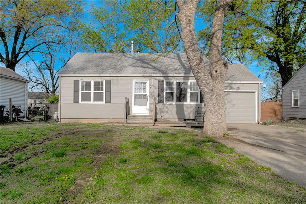 Listing Photo MLS #HMS2545176